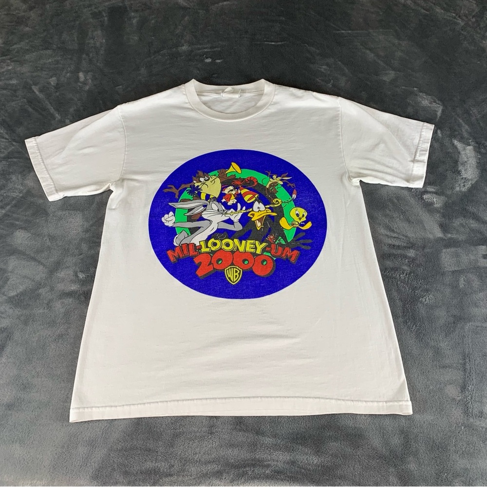 Vintage Y2K 2000 Looney Tunes Warner Bros Cartoon Retro‎ Essential Tee T-Shirt